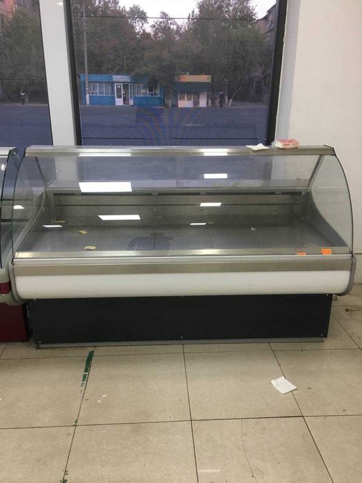 Витринный холодильник