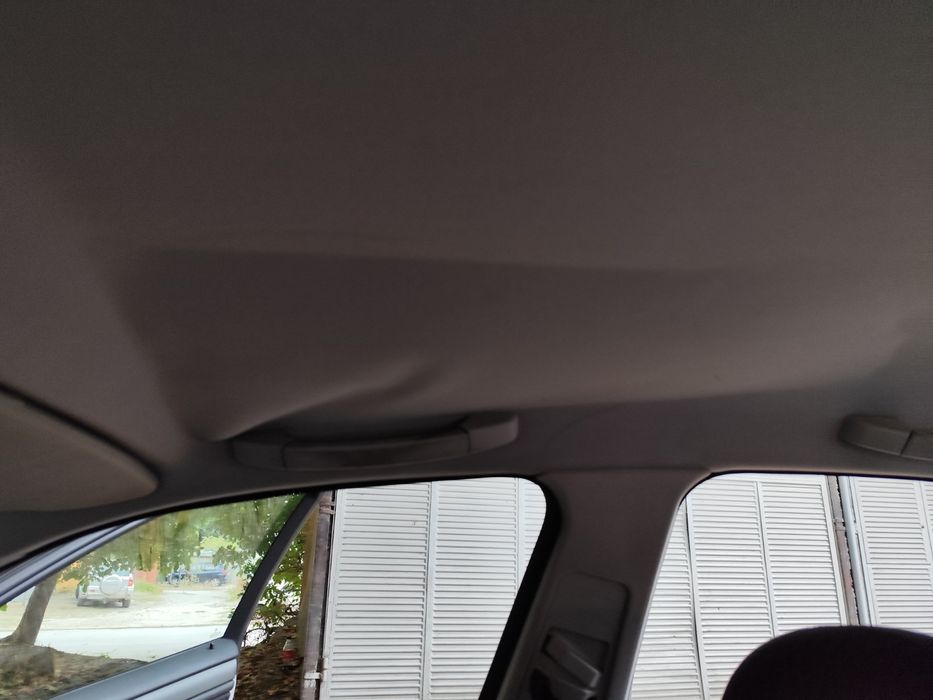 Продавам  BMW 318 И