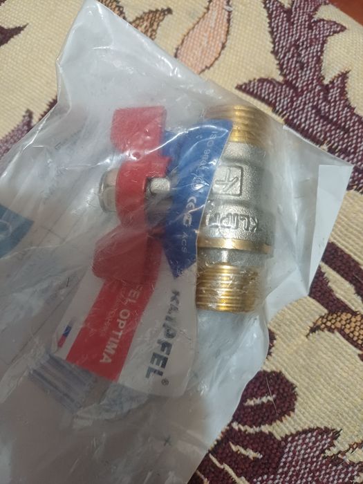 Продаю краны шаровые!