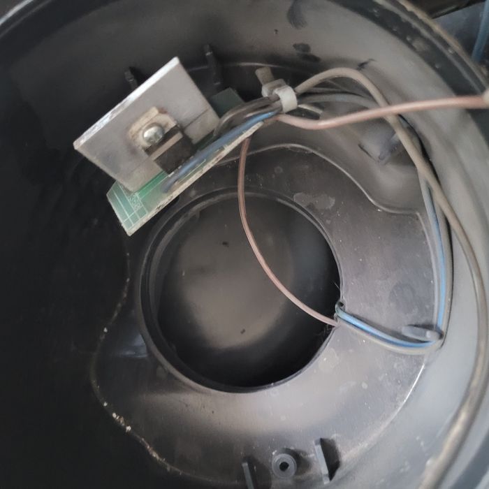 Перяща прахосмукачка.