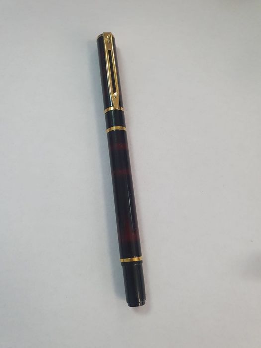 Pix Waterman francez negru roșu cu elemente aurite