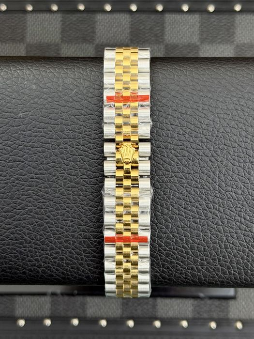 Rolex Date-Just Diamond 31 Yellow Gold Mother of Pearl Dial