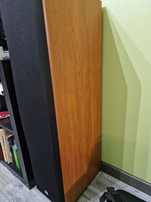 Напольная акустическая система JBL