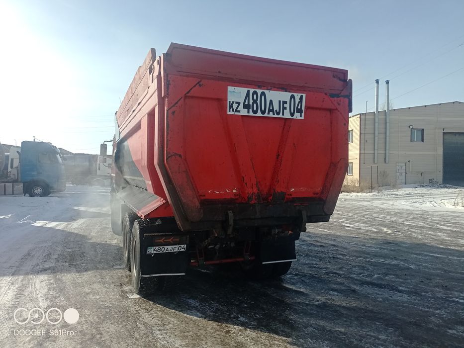 Продам самосвал хово