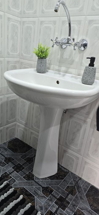 Мивка  за баня или тоалетна