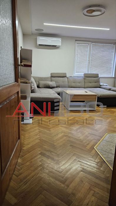 Продава се Четиристаен апартамент в Варна, Колхозен пазар - 119 кв.м за 922 €/кв.м - Снимка #2