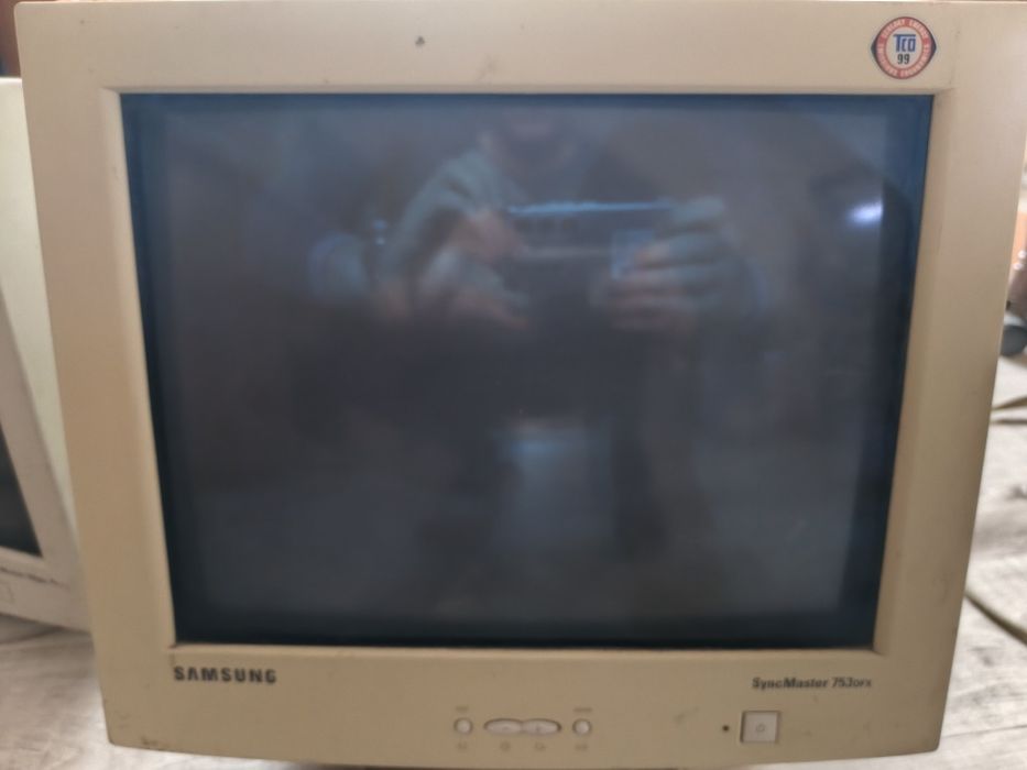 Мониторы на компьютер