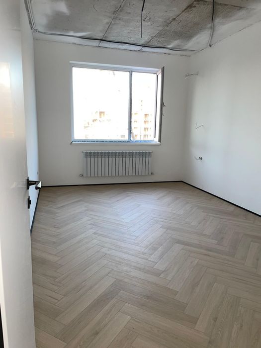 Укладка ламината,  кварцвинила, spc, наливной пол