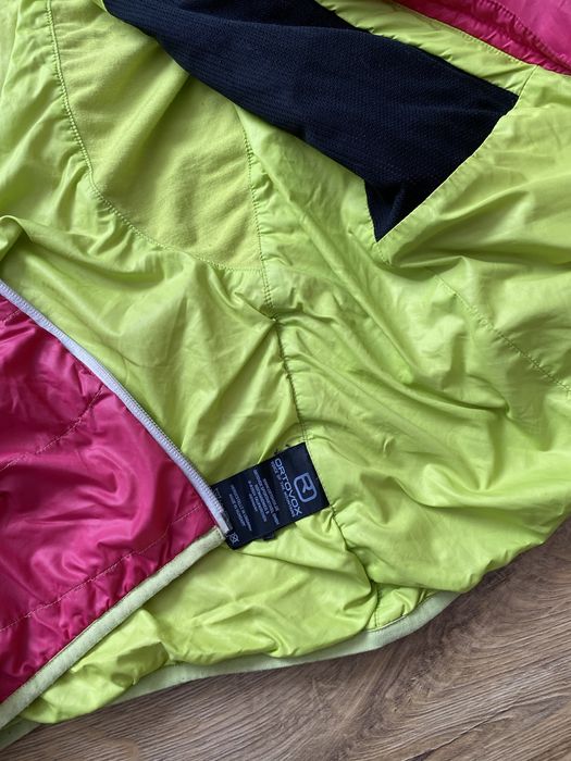 ORTOVOX-jacheta cu gluga, stre foarte buna, dame , Merino, L