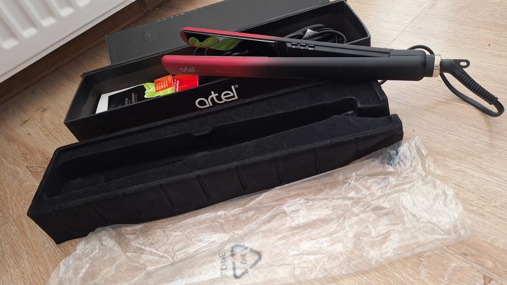 Новый профессиональный утюжок для волос бренда Artel ART HS- 049H