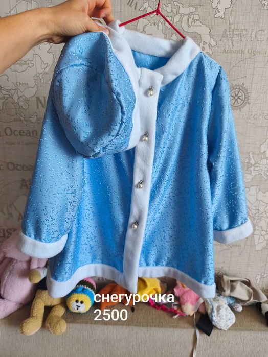Продам платья на девочку 5-6 лет