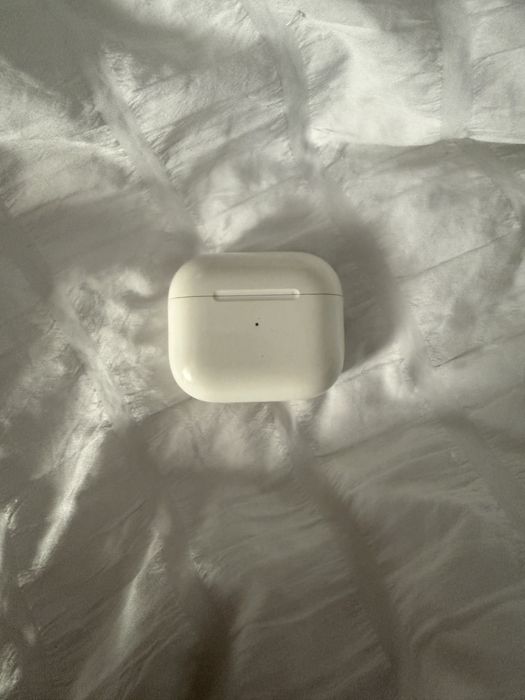 Casti Apple AirPods 3 (2022), Lightning Charging Case, White