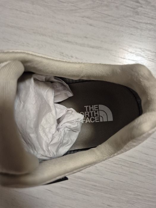 Vand adidasi The North Face