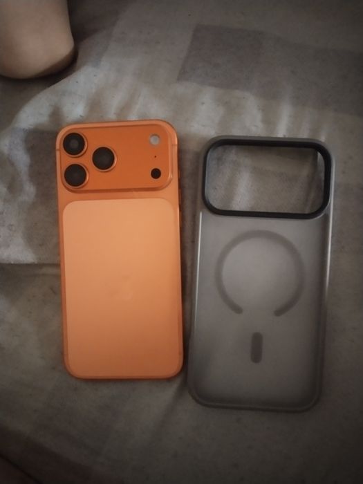 Продам айфон 17 про мах