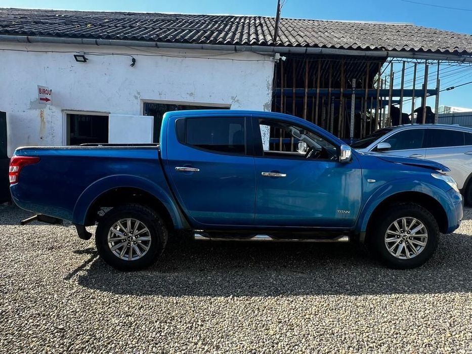 Dezmembrari dezmembrez  Mitsubishi L200 V 2.4 Diesel 2015 - 2018