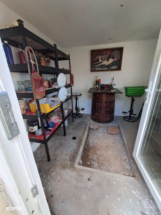 Vând casă  parter cu mansarda