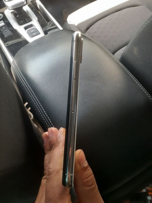 Iphone x xolati yaxshi