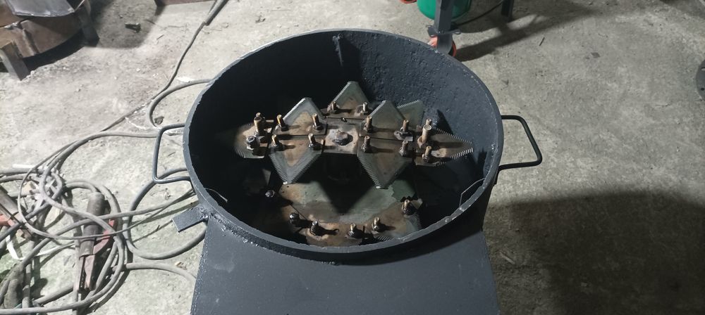 Дробилка БУРГУТ универсал