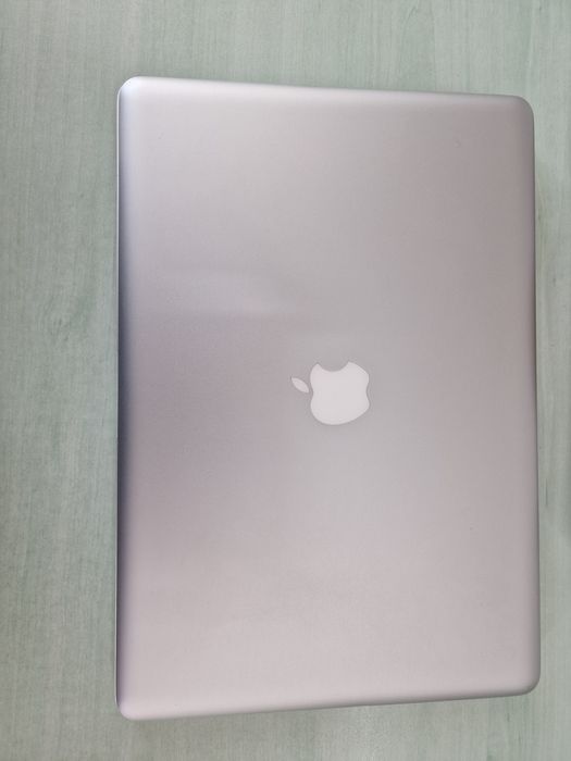 MacBook Pro 15"  2 Core