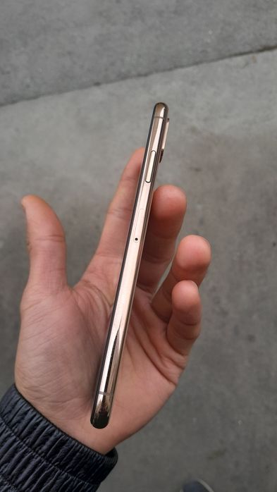 Iphone xs max sotiladi