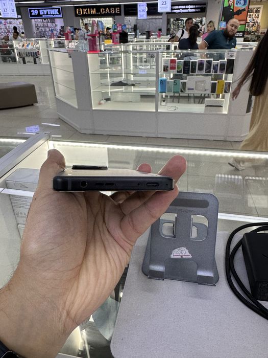 Продам Asus Rog Phone 9 Pro 16/512gb