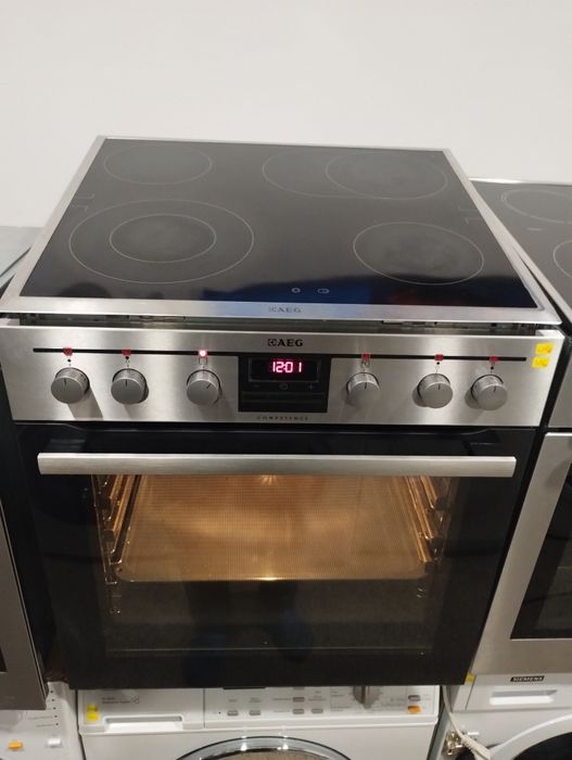 Фурна с плот АЕG Competence