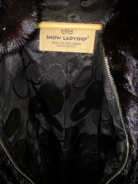 Продам норковую шубу