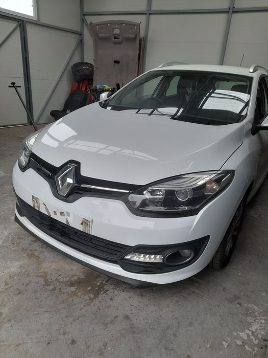 Parbriz Geam Fata Cu Senzori/Fără Senzori Renault Megane 3 2009-2017