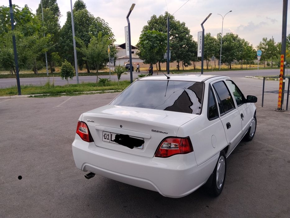 Srochni sotiladi Nexia 2