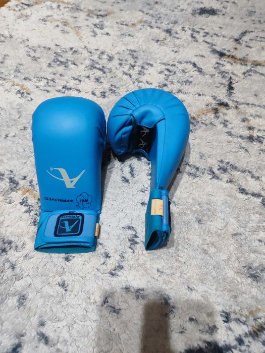 Shengalik qoʻlni  zarbalardan himoya qiladi