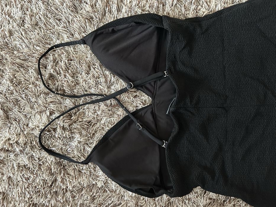Costum de baie intreg