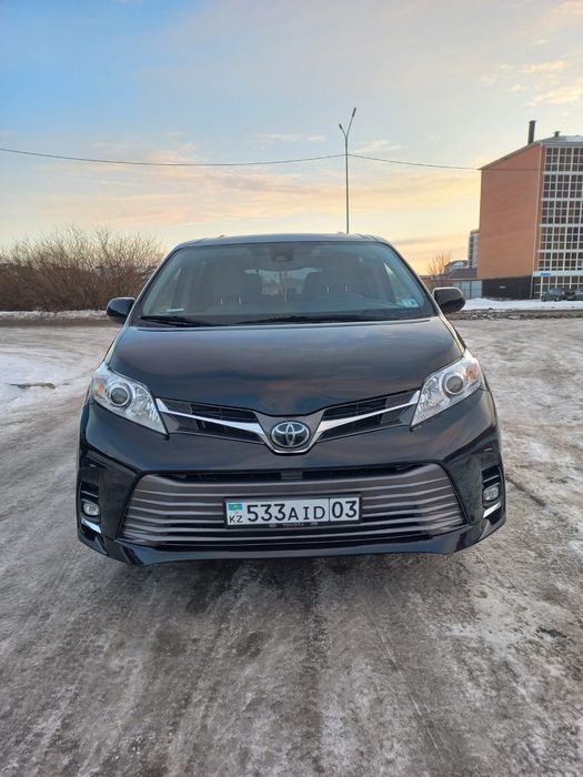 Продам Тойота Сиена