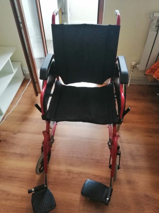Продам кресло инвалидное