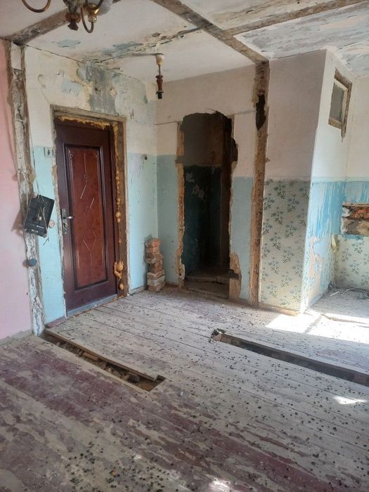 ДЕМОНТАЖ- стен,полов,кафеля,перегородок.