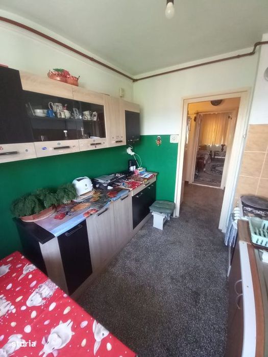 OPORTUNITATE - apartament 3 camere decomandat, 2 bai