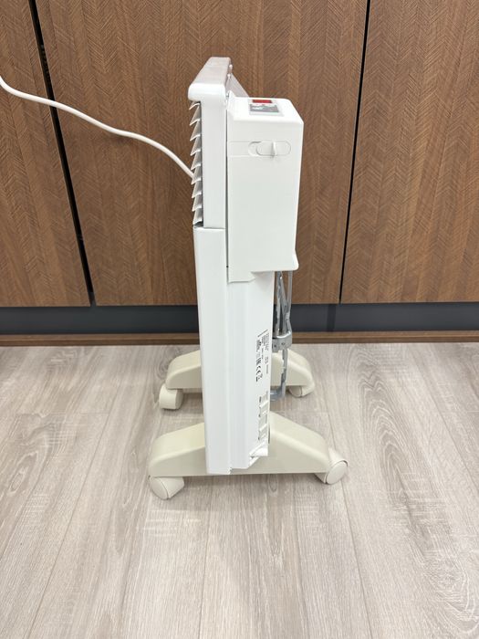 Конвектор 750W Airelec Tactic Pro ел.термостат/дигитално упр./гаранция