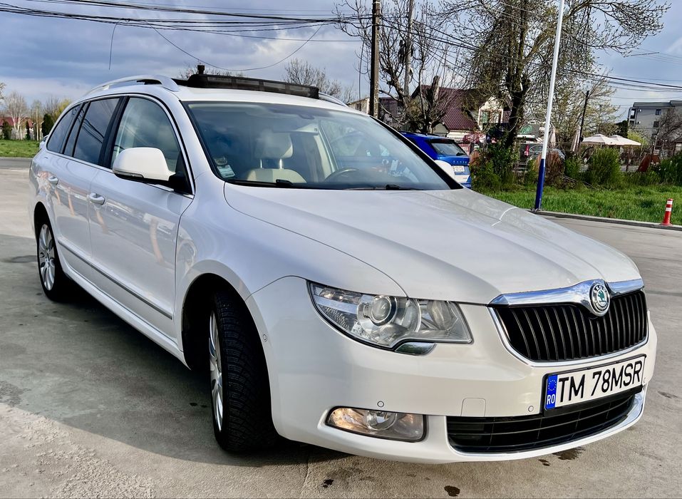 Vând Škoda Superb Combi 2.0 TDI 170 CP DSG, an 2011