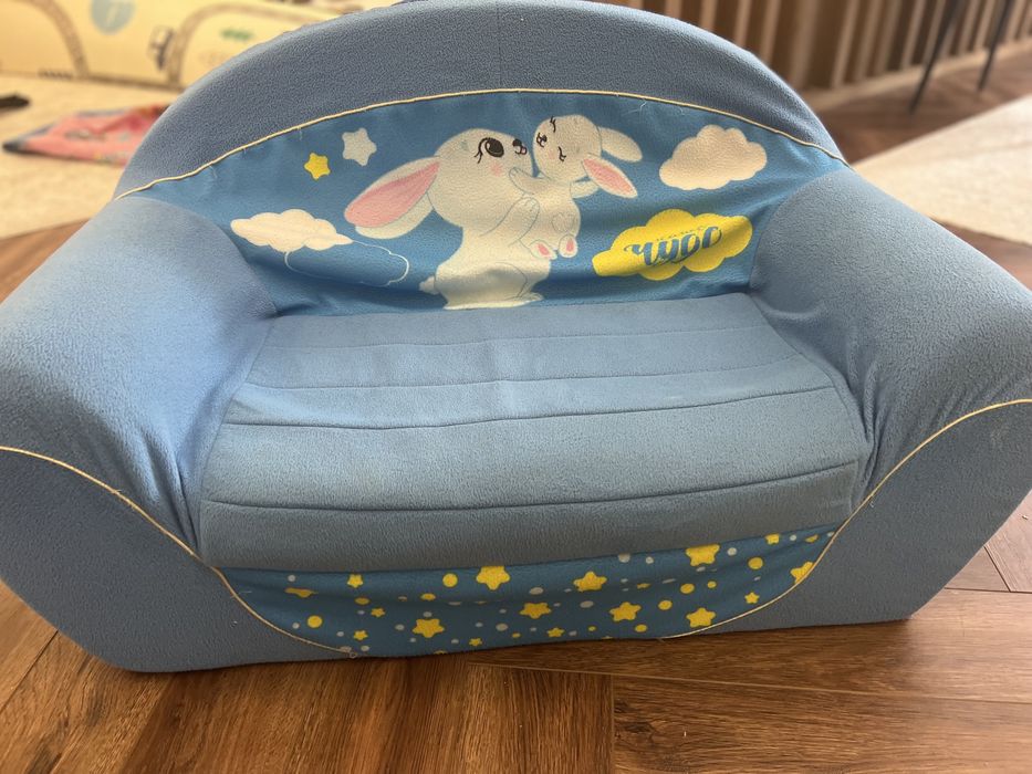Детский диванчик