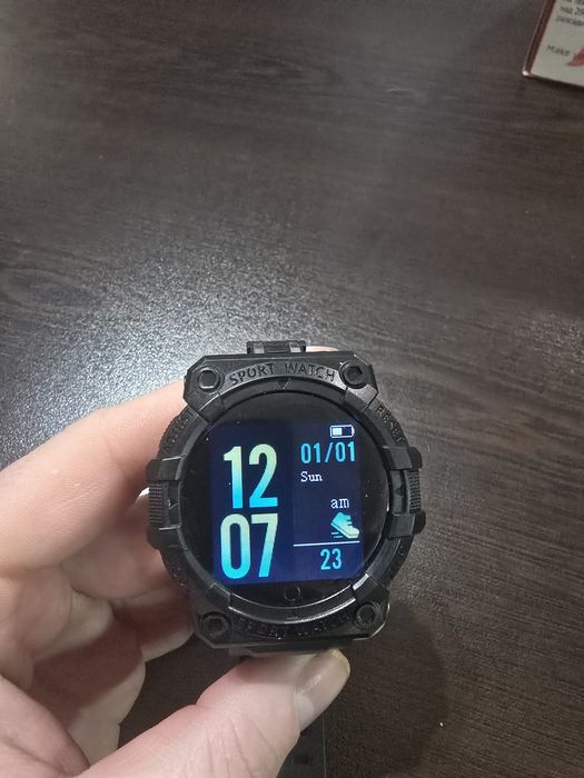 Смарт часовник   .