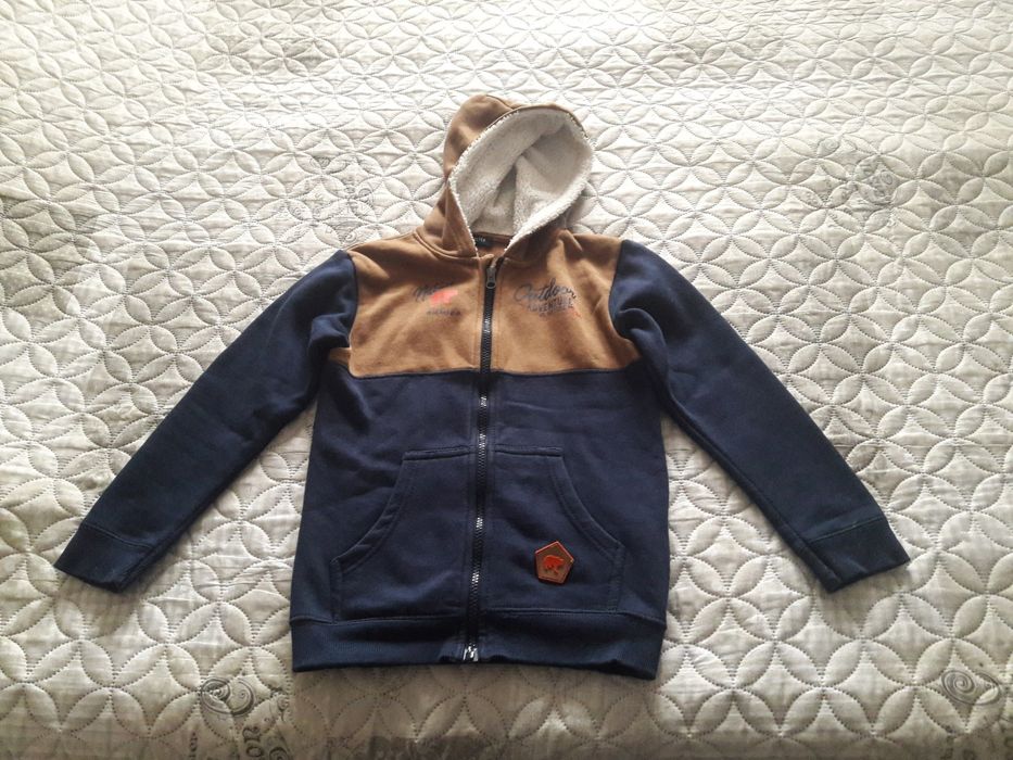 Детски дрехи - яке, суичър, дънки, пуловер