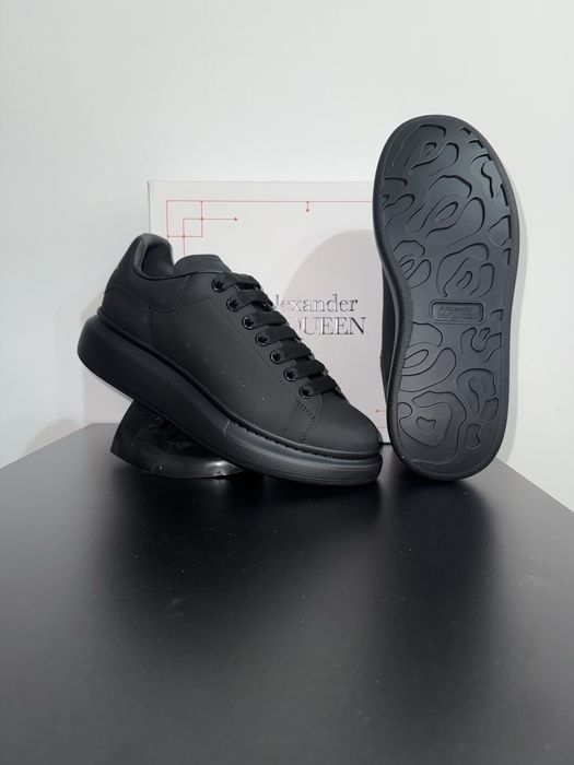 Alexander McQueen calitate premium