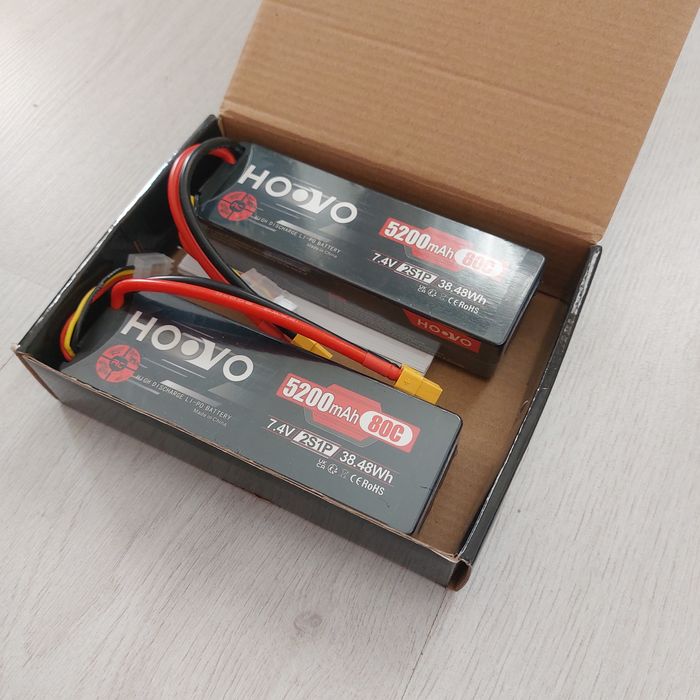 КОМПЛЕКТ 2 бр. Нови LiPo Батерии HOOVO 2S 7.4V 5200mAh 80C Hardcase XT60 за RC Коли