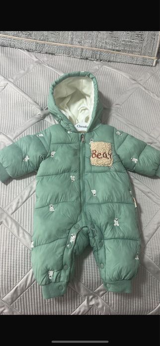 Продам комбезы на весну