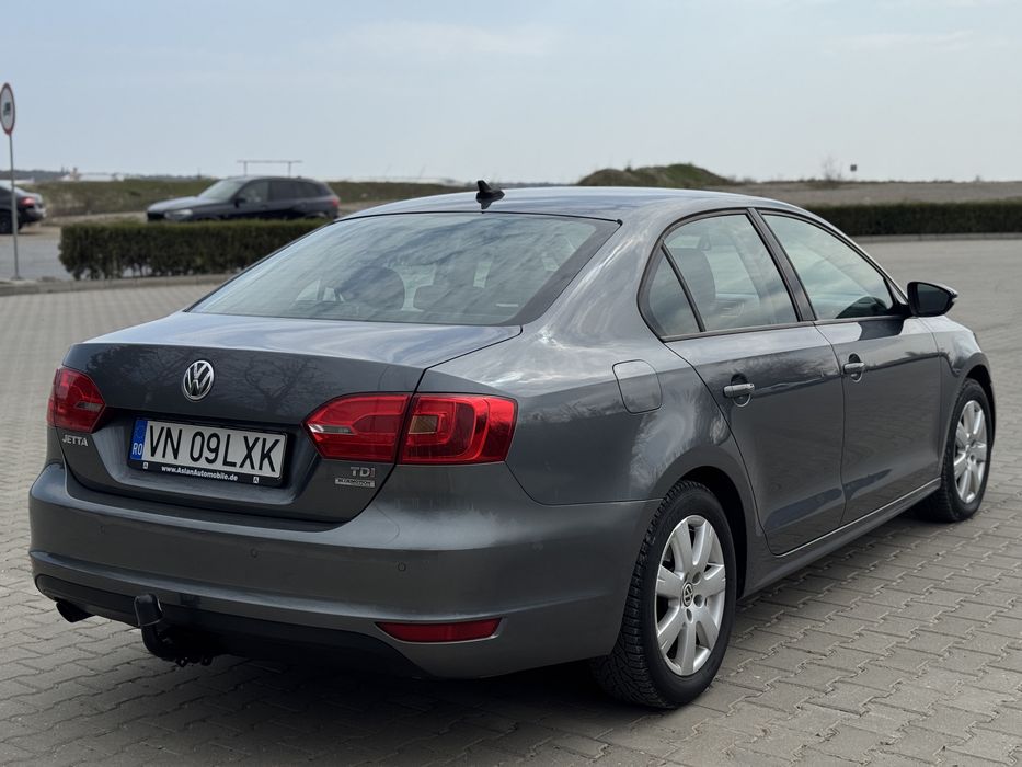 Volkswagen Jetta 1.6 Tdi Bluemotion POSIBILITATE RATE /AVANS 0