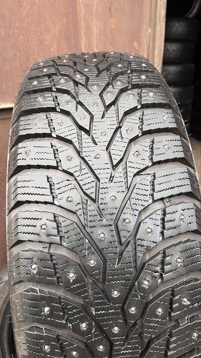 225/55 R19 шипованный шины 4шт