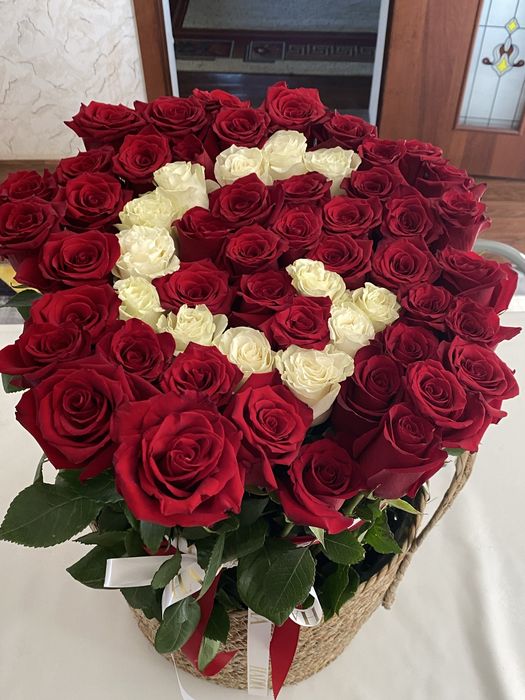 Цветы свежие срочно продается