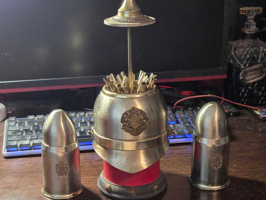 Suport tigari in forma de casca prusaca