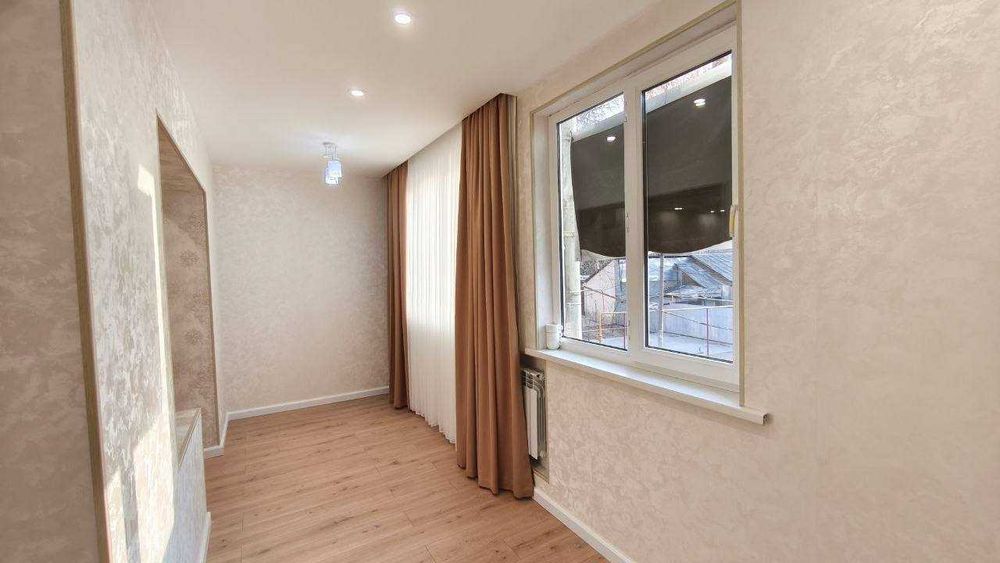 Продается квартира в Мирабадском районе Саракулька 3х комнатная