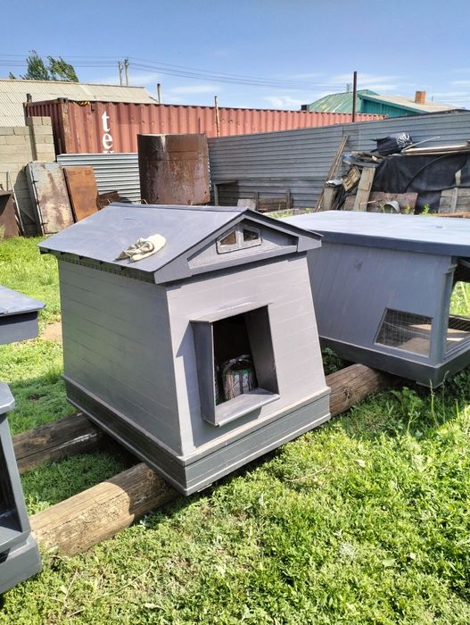 Продам собачие будки