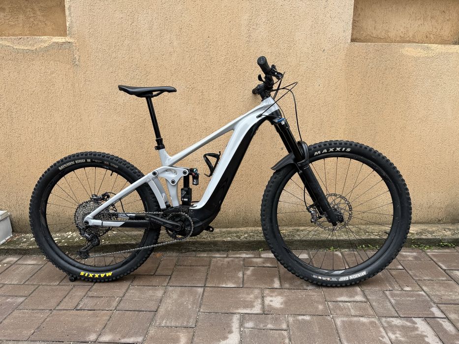 Bicicleta electrica Giant Reign E+ 1 MX Pro  Fox 38 170mm Shimano XT